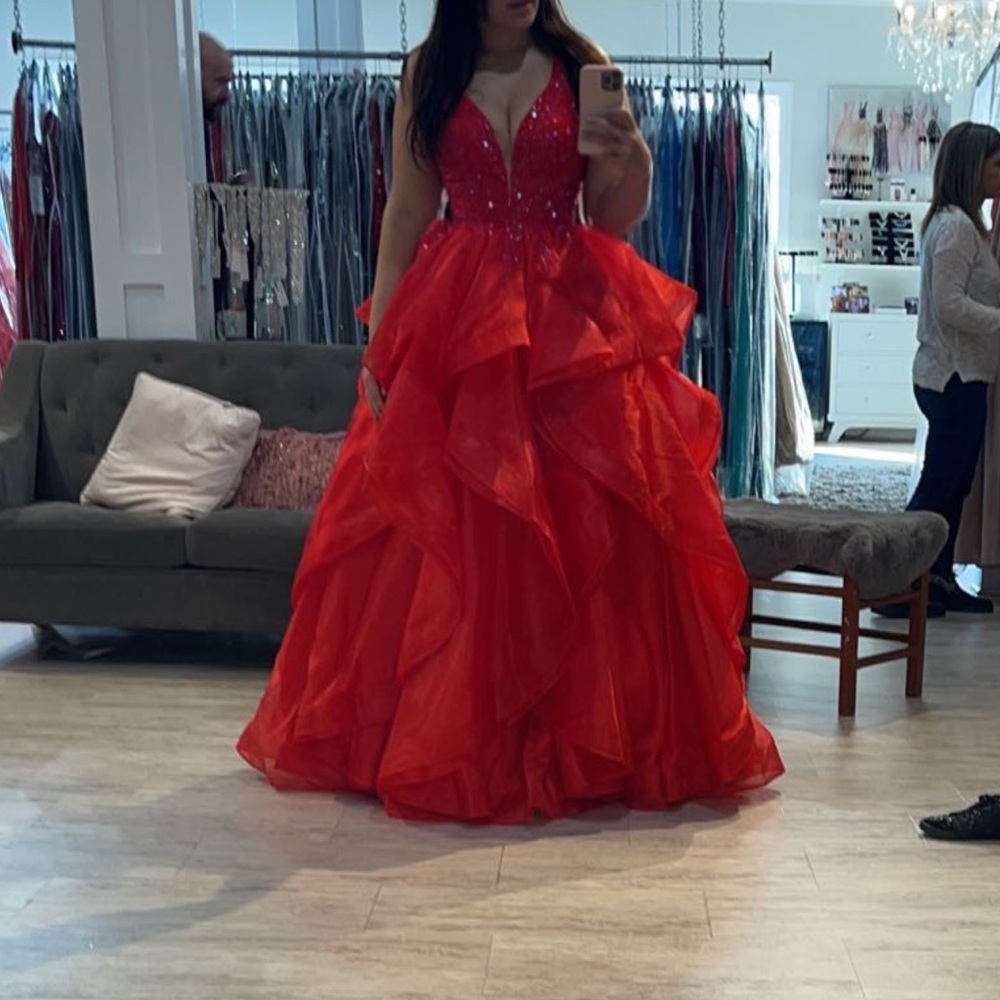 Red prom dress ❤️